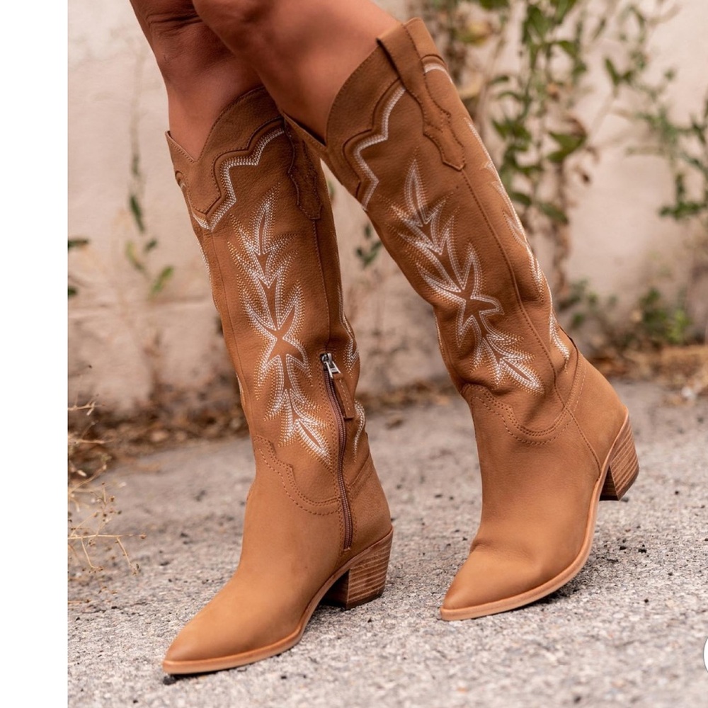 Dolce Vita Shiren cowboy boots size 7.5 NWT